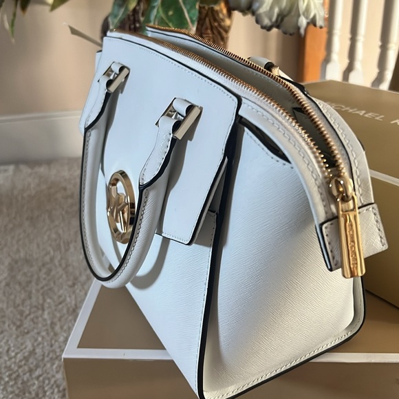 MICHAEL KORS CROSSBODY SATCHEL PURSES HUDSON  NEW AUTHENTIC 10x8.5 - Picture 10 of 12